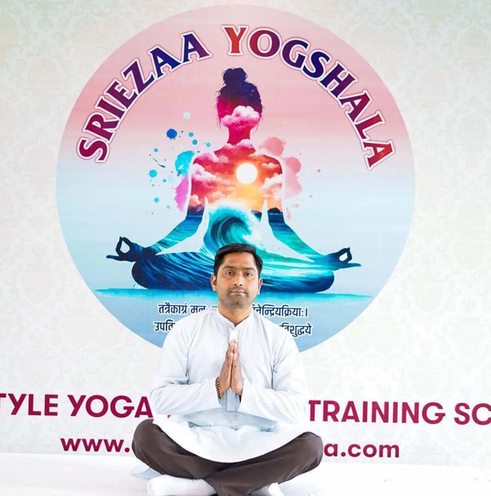 Yogi Anil Rayal Ji, yoga teacher specializing in anatomy and physiology at Sriezaa Yogshala